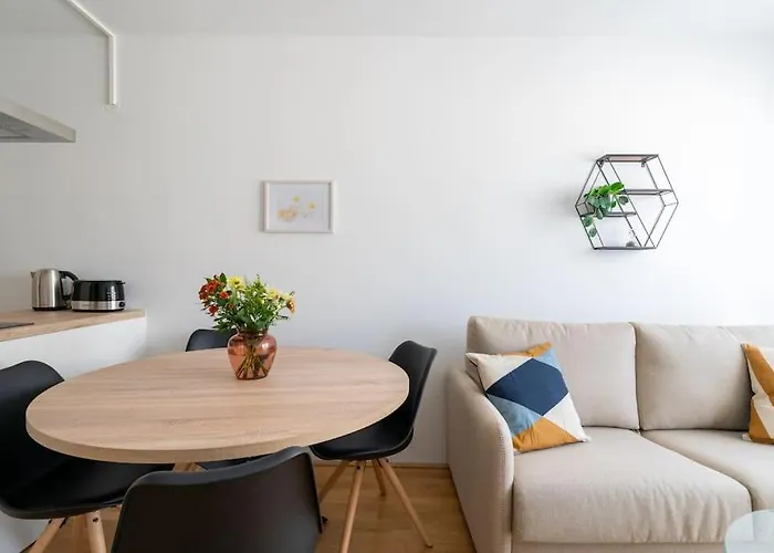 Spotless 1Br, Quick City Link By Hm